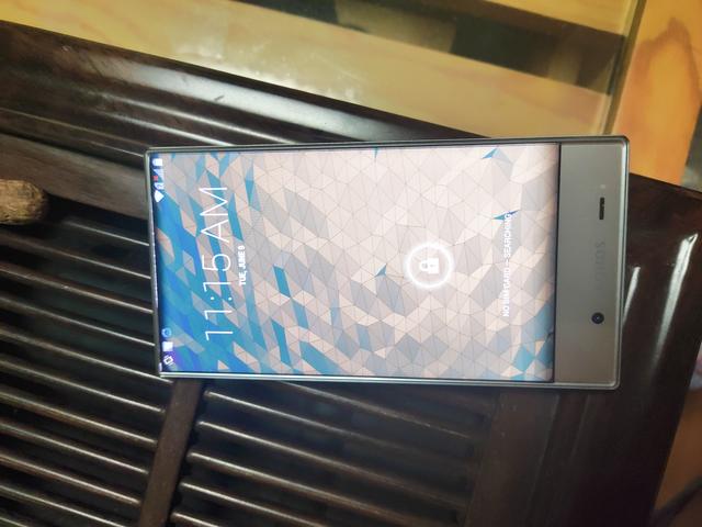 夏普aquoss2手机，这款夏普S2你觉得好看吗