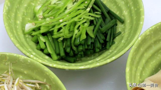 炸春卷热油炸还是冷油，春卷怎么炸又薄又脆（怪不得软塌不酥脆）