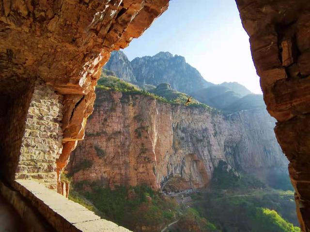 最险的太行山挂壁公路，南太行最著名的4大挂壁公路