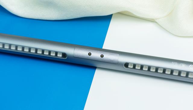 yeelight屏幕灯和小米灯，只是小米显示器挂灯的升级