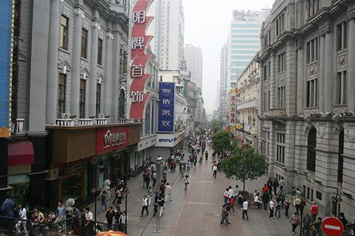 武汉江汉路步行街，武汉百年商业老街江汉路（想逛江汉路的念头）