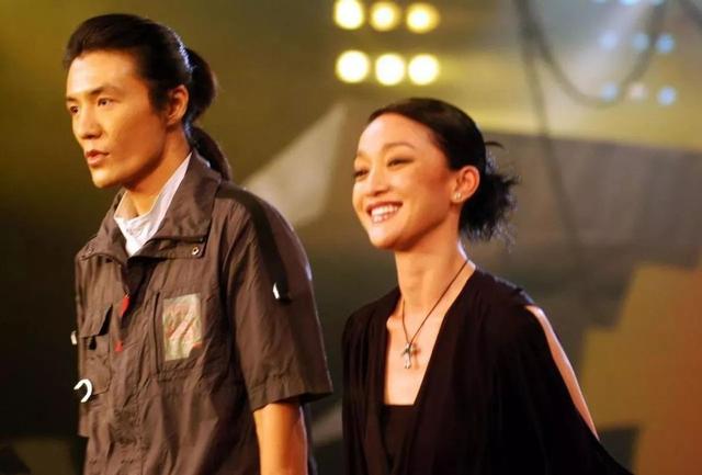 周迅情史为何如此坎坷，周迅27年荒诞情史