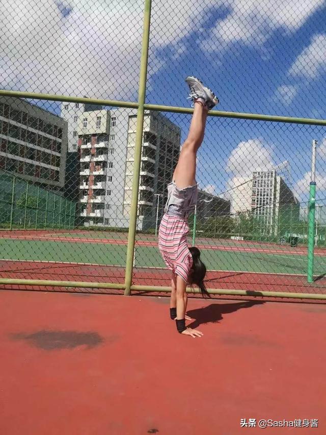 16岁姑娘腹肌，16岁中国混血天才少女豪夺7冠