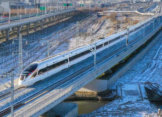 最新的南京高铁线路图，南京高铁站获大满贯