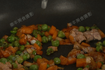 大青豆炒肉怎么做好吃，肉末炒青豆要想好吃不变色