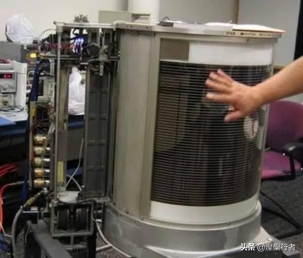 十位科学家获授勋章和荣誉称号，获得美国总统自由勋章