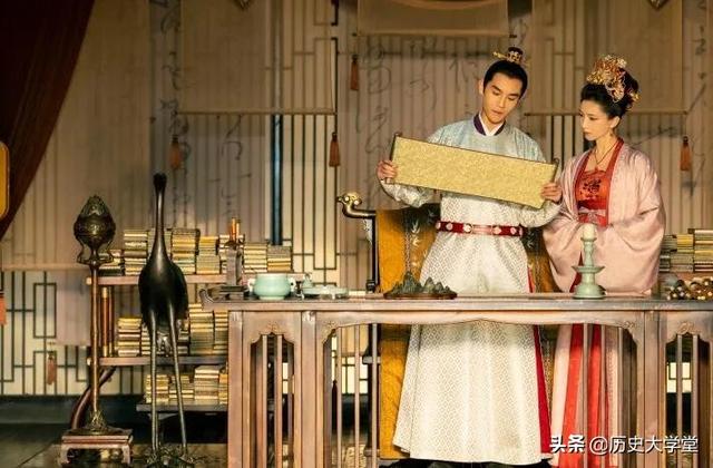 古代皇帝的名字怎么称呼，古代皇帝的称呼有哪些