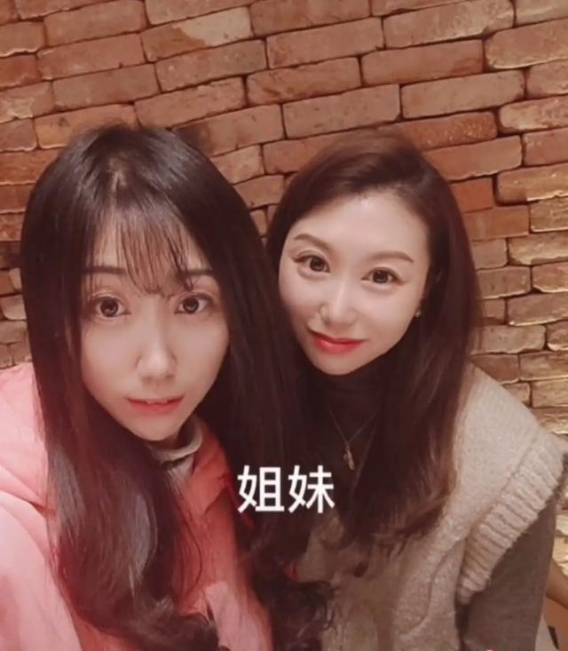 演员贾冰简介，《狂飙》演黑老大却爆火