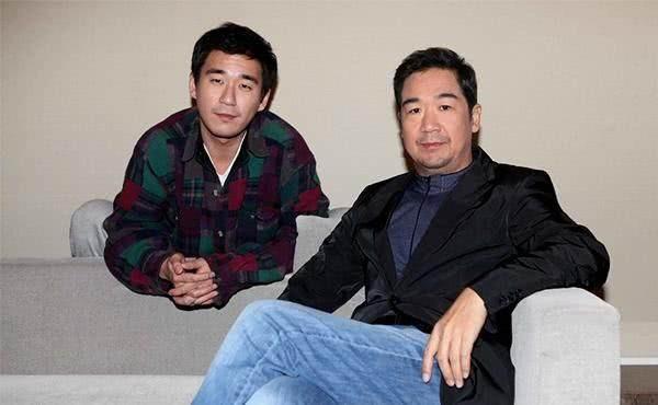 张国立的婚姻史，张国立与罗秀春离婚34年