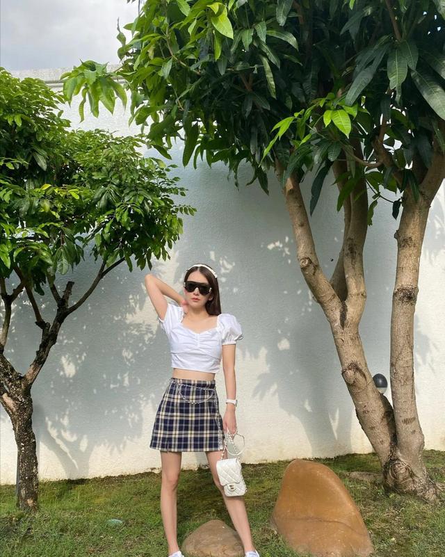 个子矮穿什么好看，个子矮穿衣没自信（30套矮个子穿衣搭配）