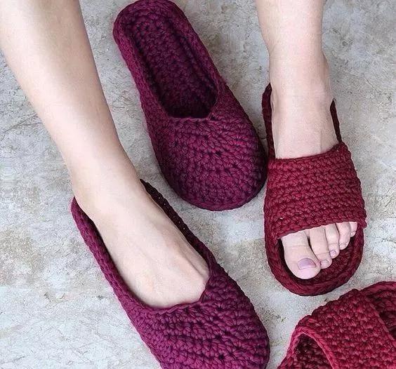 适合新手钩织的毛线拖鞋教程，家里有织女拖鞋不用买
