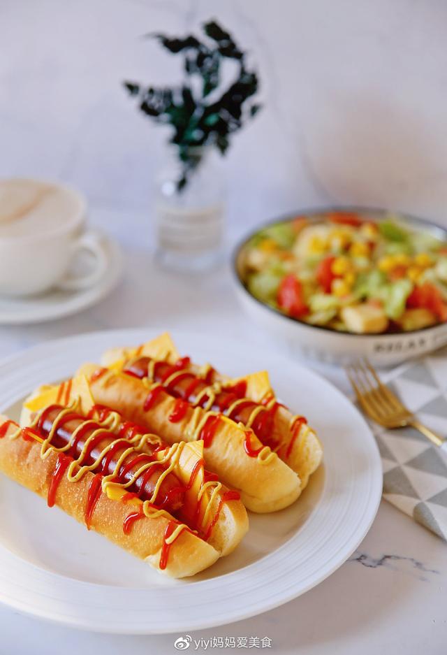 在家怎么做美式热狗，直接法做简单美味美式热狗