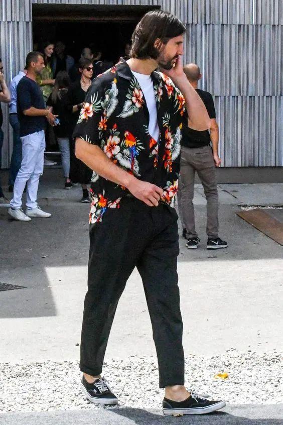 男士牛仔裤基本款，穿牛仔裤避免“太花俏”