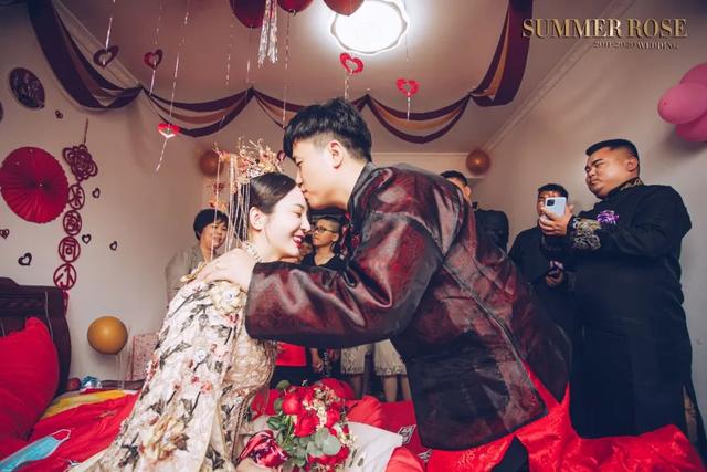 传统绝美的中式婚礼，网友：这是中国人独有的浪漫