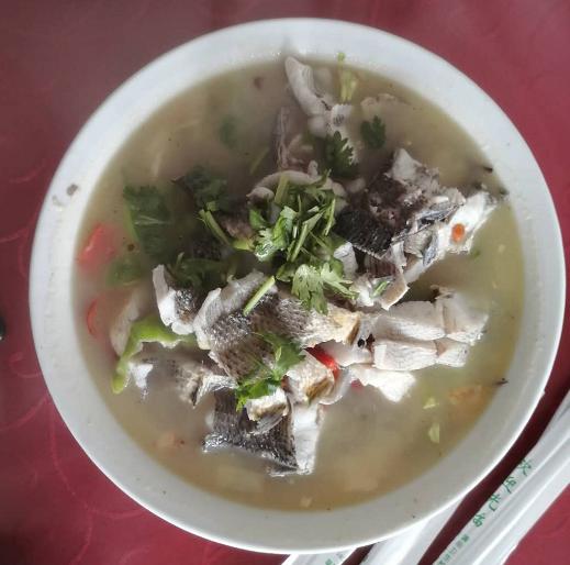 微山哪个饭店的鱼做得好，微山韩庄西岳烧汁碟鱼头