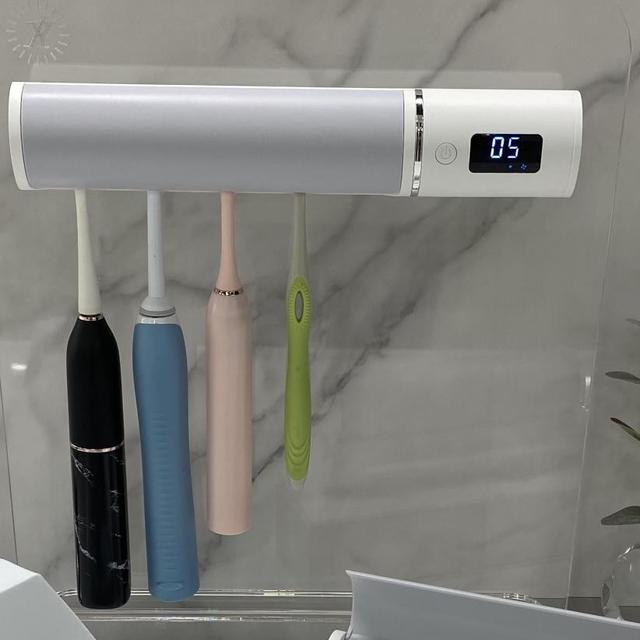 新款牙刷消毒器，牙刷的消毒柜