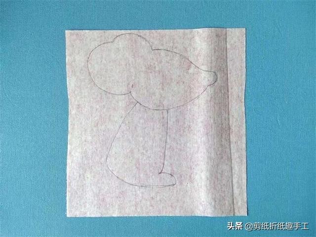 鼠年剪纸教程图解步骤，手工剪纸老鼠教程-老鼠窗花