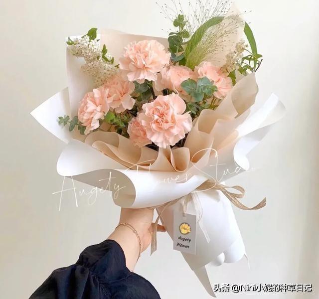 给母亲的最好的礼物是什么，为母亲精挑细选的礼物