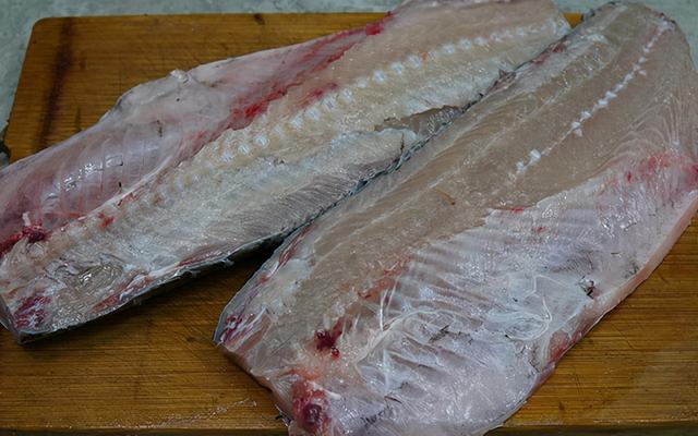 湖南腌制腊鱼的最正确方法，分享江苏农村腌制腊鱼配方