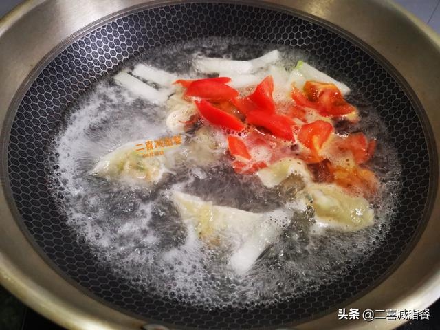 馄饨热量高吗减肥期间能吃吗，减肥时小馄饨能吃吗