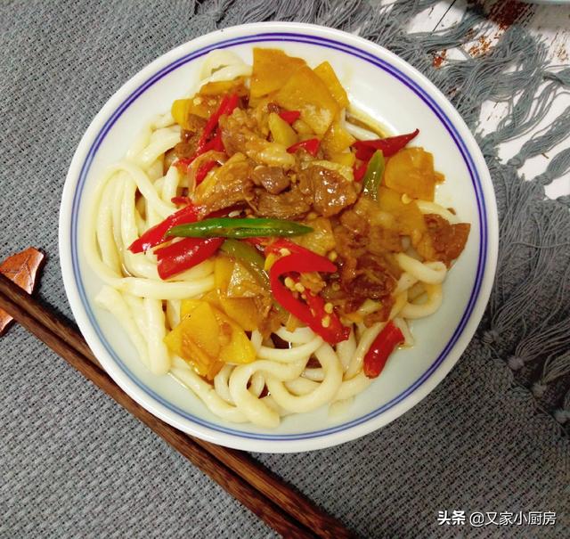 怎样做拉面的小技巧，内行人：记得多加一种料