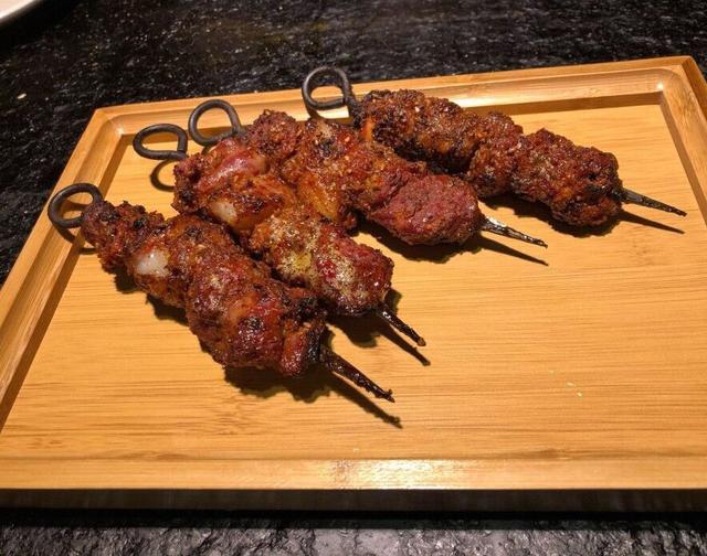 乌鲁木齐二道桥馕坑肉哪里好吃，乌鲁木齐这几家馕坑肉