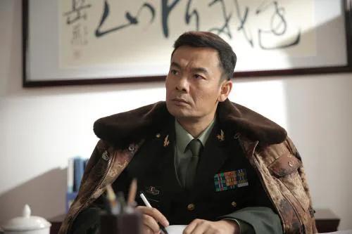 杨志刚演过的电视剧，电视剧火蓝刀锋怎么拍摄了半年呢（杨志刚实锤有第三、第四季）