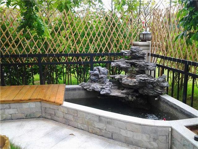 庭院水景观怎么设计，庭院中式元素—叠水