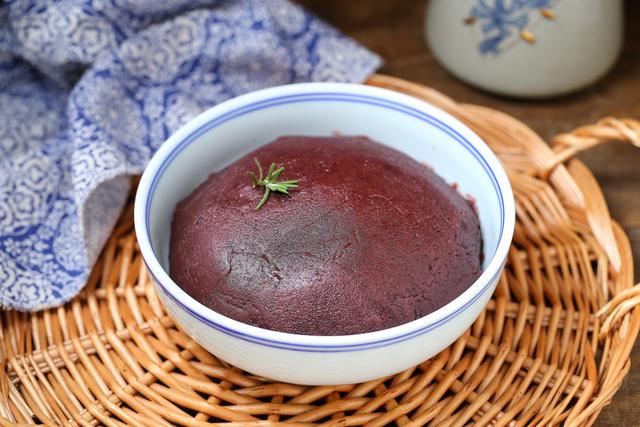 红豆沙怎么做好吃酥脆，简单几步就能做出红豆沙