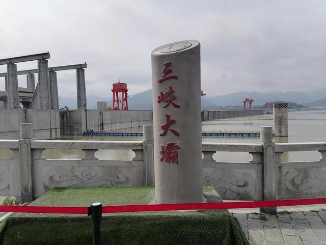 三峡大坝旅游景点，湖北宜昌三峡大坝旅游景点有哪些（领略世界第一坝的水涨船高）