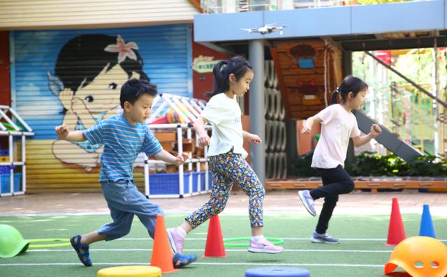 学前教育专业和幼师的区别，学前教育和幼师根本不是一回事