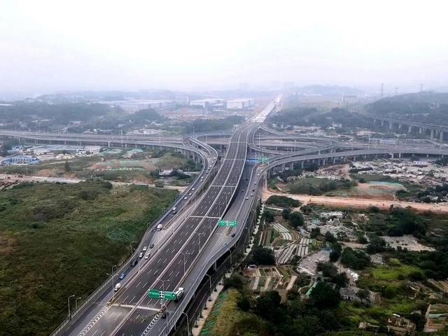长沙万家丽免税店在哪里，网红长沙城，魅力万家丽