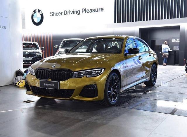 新款宝马330i落地价，落地40万买辆华晨宝马330i