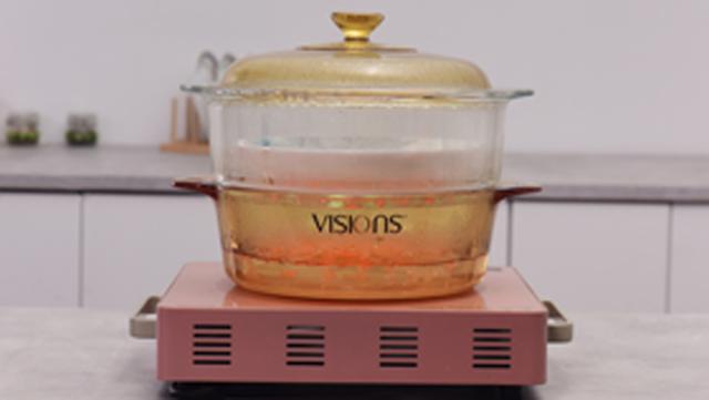 这糕点曾数次出现在甄嬛传和红楼梦中，甄嬛传宫廷糕点做法