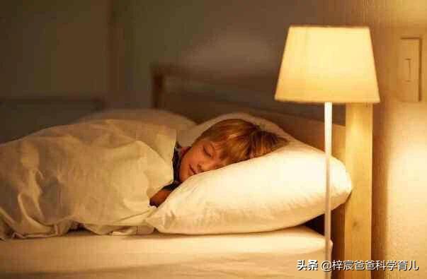 婴儿肥胖哪里(婴儿肥胖哪里发育最快)