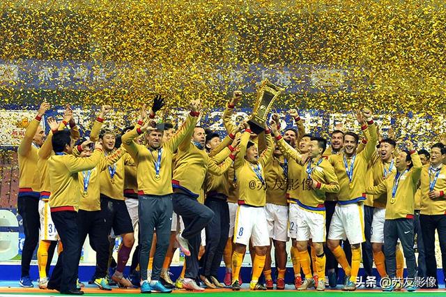 江苏足球俱乐部，历届江苏足球队名单