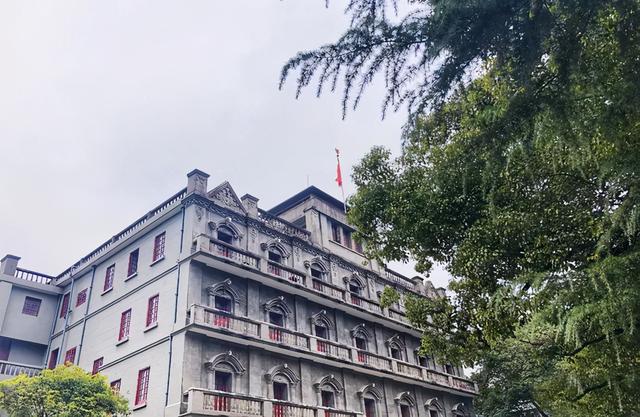 南昌旅游攻略必玩的景点，江西南昌旅行攻略