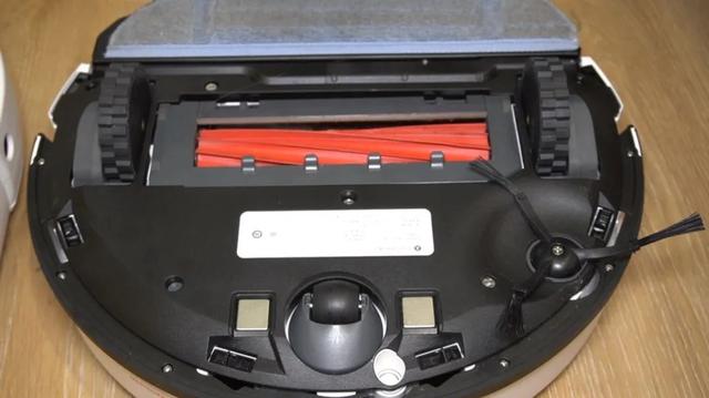 石头扫地机和科沃斯扫地机的区别，谁才是2023全能扫拖机器人