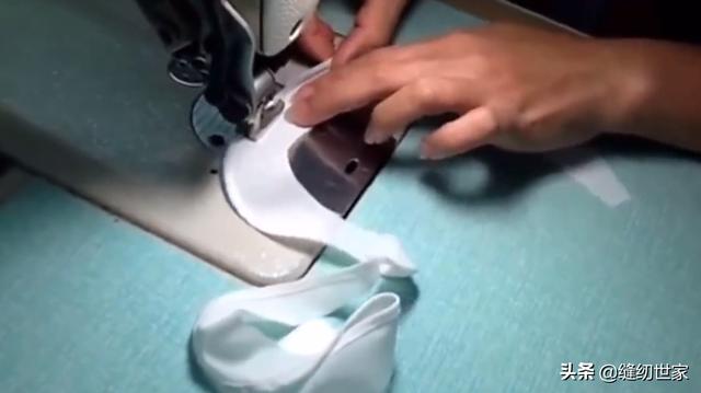 荷叶边缝制方法，一片式方形小手包随身小包简易制作和尺寸图