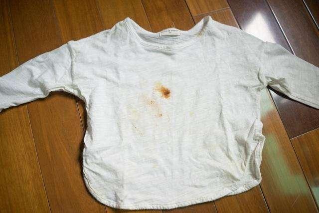 衣服上的顽固污渍怎么去除，衣服上顽固污渍怎么去除