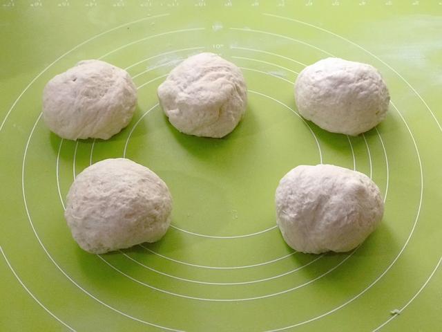 披萨饼的制作方法，披萨饼的4种做法你学会了吗