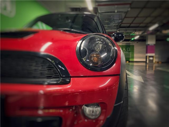 自从玩了MINI Cooper S，身边的小姐姐就越来越多了！