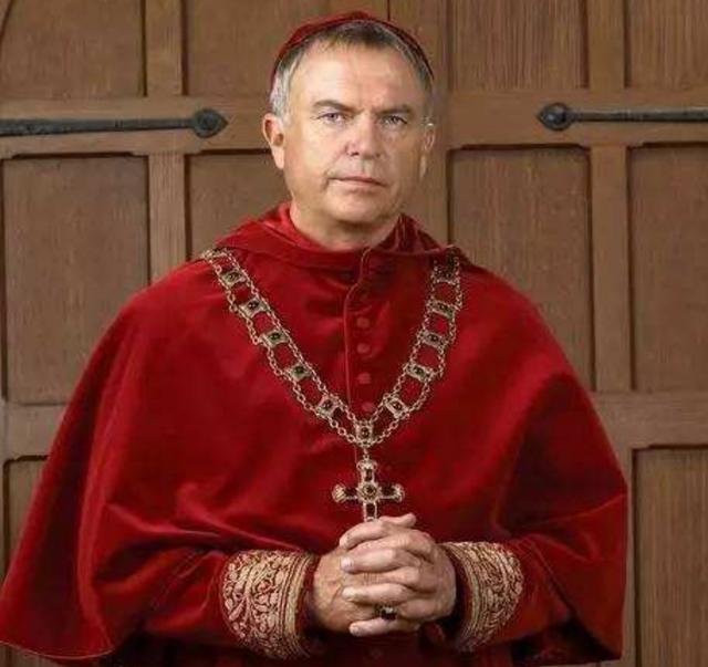 牛虻每个人物简介，牛虻看到流泪一个儿子对父亲最深切的爱和最无奈的呼喊