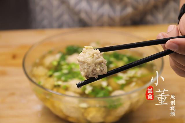 肉丸子汤怎么做好吃，猪肉丸子汤怎么做汤汁才好喝（这才是肉丸子汤正确做法）