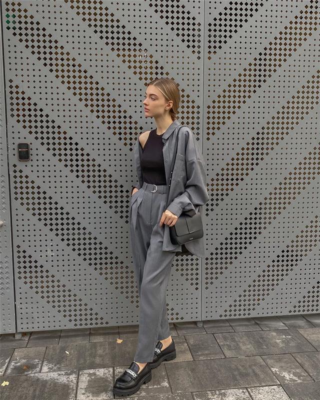 这鞋既舒适又百搭，看完这三双厚底鞋