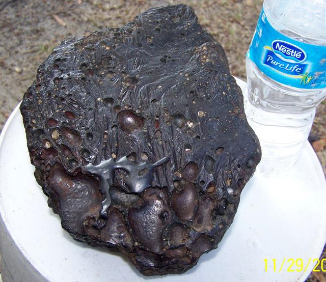 陨石的直观鉴别方法，陨石鉴伪完全手册