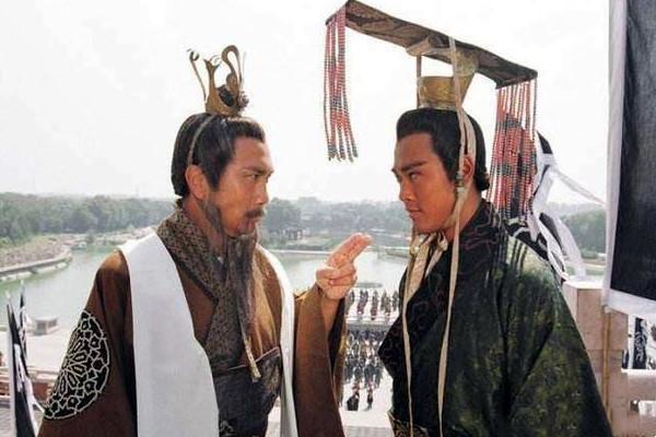 因和秦始皇生母关系复杂，秦始皇的母亲感情纠葛