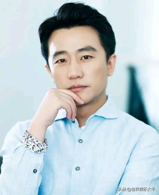 黄轩圈里人都知道，黄轩在娱乐圈地位（影视圈中为人低调）