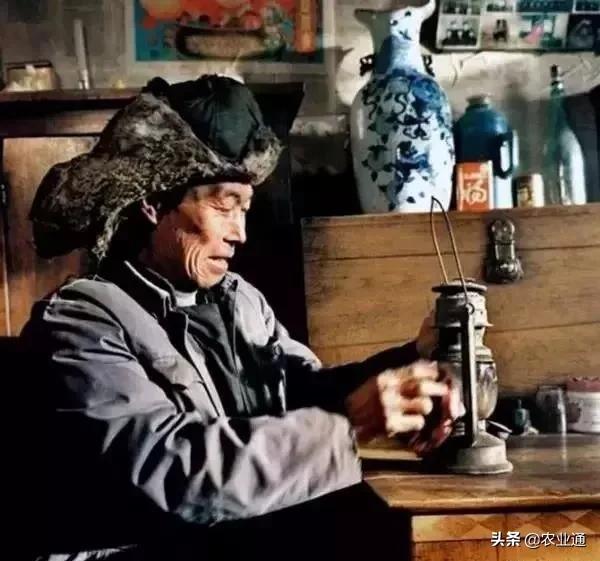 老歌经典大全80年代，盘点80年代经典老歌（80年代的那些老歌）