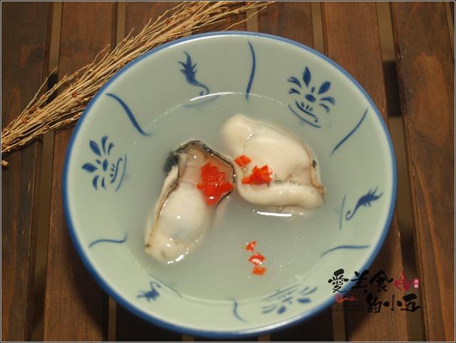 冻生蚝怎么做好吃，冻半壳生蚝的做法（老少皆宜鲜嫩多汁）